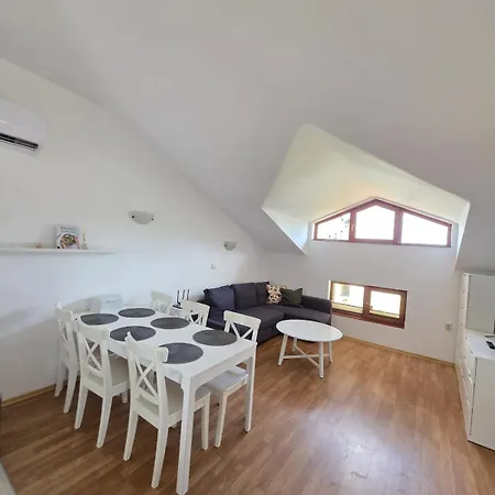 Appartamento Mountain View Apartment Balcony Walk To Old Town *