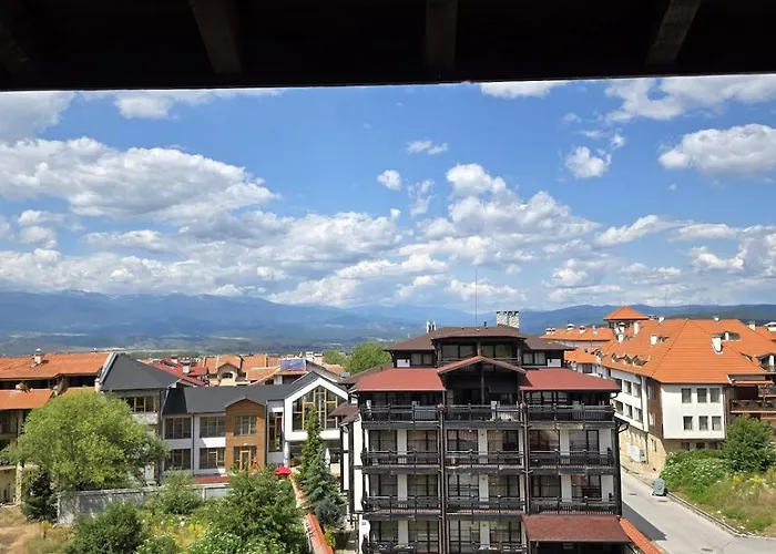 Balcony And Mountain View 7 Min Walk To Gondola *
